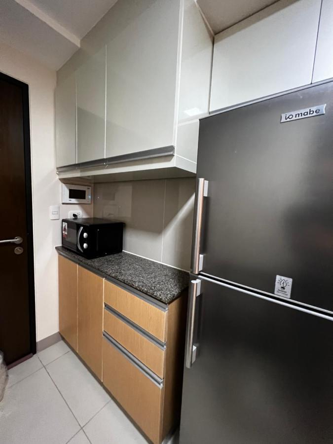 1 Bedroom Uptown Bgc Across Uptown Mall Manila Exteriör bild