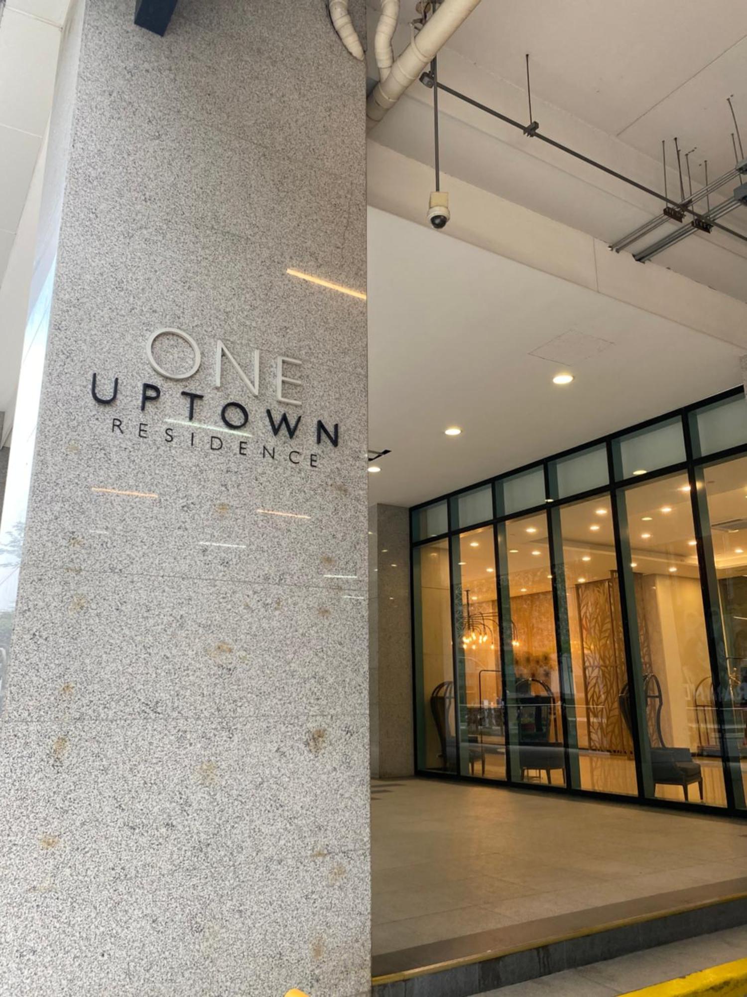 1 Bedroom Uptown Bgc Across Uptown Mall Manila Exteriör bild
